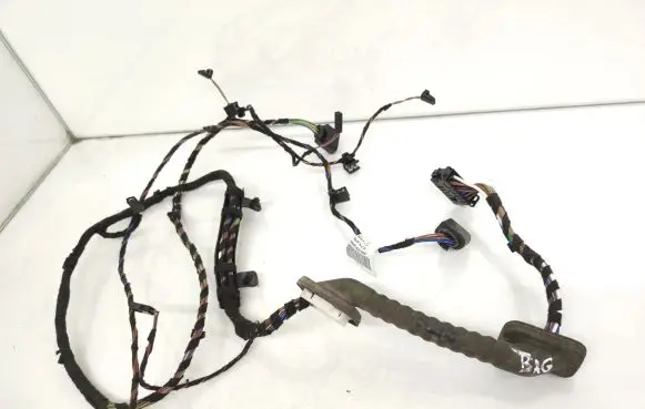 Volkswagen Golf VI Tailgate/trunk wiring harness 1K9971147B
