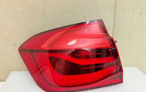 BMW 3 F30 F35 F31 Rear/tail lights H3736911706 2SD01214701 2SD012147