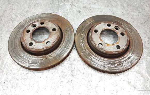 Volkswagen Transporter - Caravelle T5 Rear brake disc 
