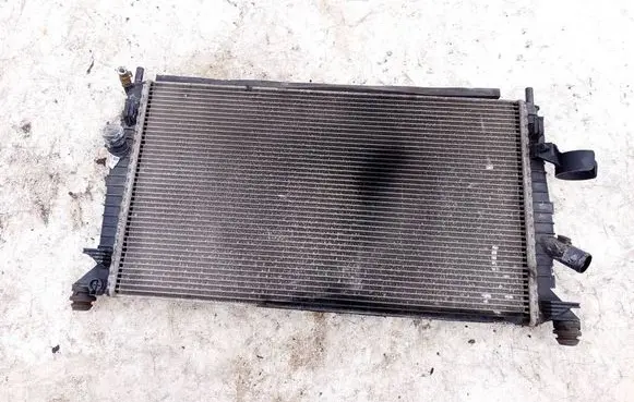 Volvo V50 Coolant radiator 138ep200502