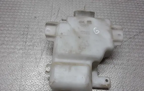 Mitsubishi Pajero Windshield washer fluid reservoir/tank 060351507