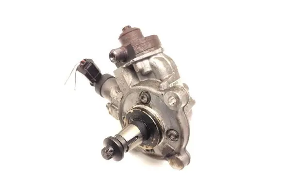 BMW 3 E90 E91 Fuel injection high pressure pump 7823452 0445010519