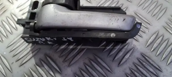 Suzuki SX4 Front door interior handle