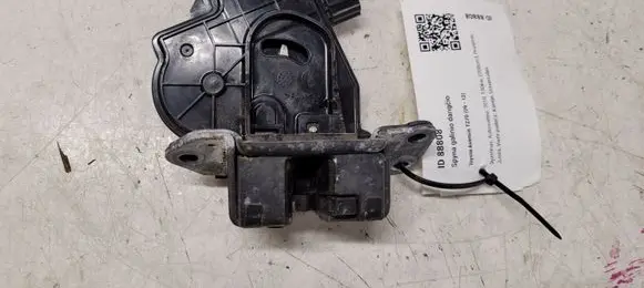 Toyota Avensis T270 Tailgate/trunk/boot lock/catch/latch
