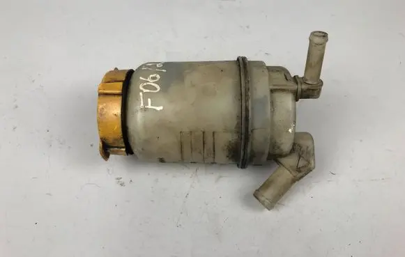 Subaru Forester SG Power steering fluid tank/reservoir