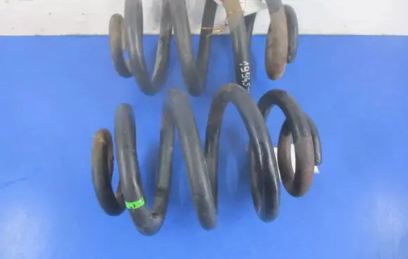Volkswagen Transporter - Caravelle T5 Rear coil spring