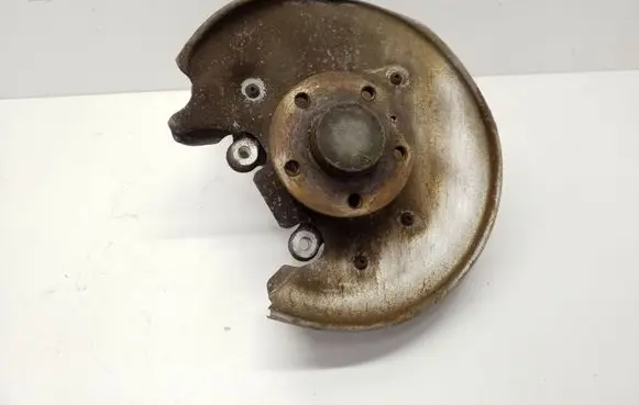 Rear wheel hub