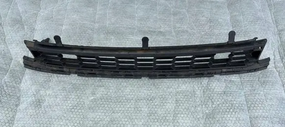 Skoda Karoq Front bumper lower grill 57A853677A