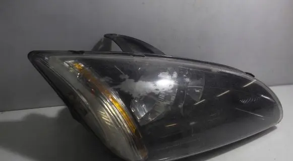 Ford Focus Headlight/headlamp