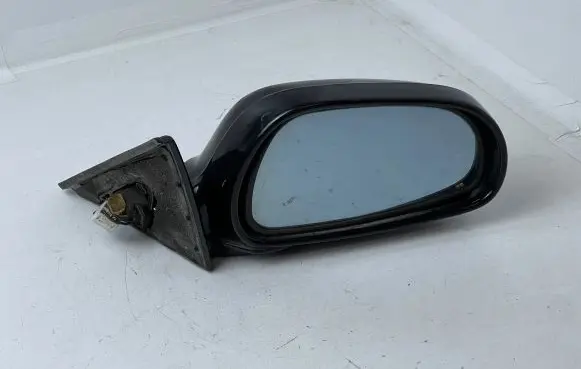 Mazda 626 Front door electric wing mirror E13010519
