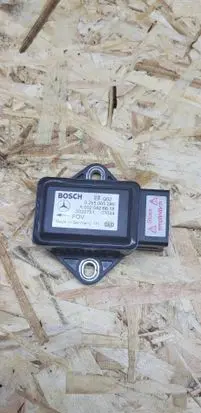 Mercedes-Benz E W211 ESP acceleration yaw rate sensor 0265005246 0020751 A0025426618