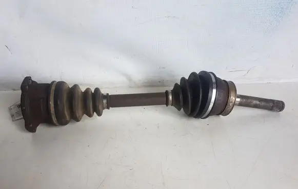 Nissan Navara D22 Front driveshaft