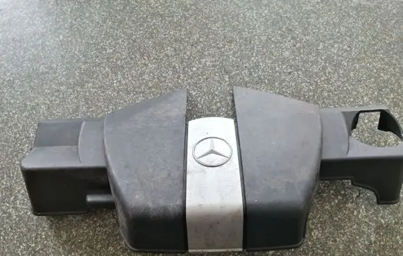 Mercedes-Benz E W211 Engine cover (trim) A1120100467