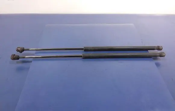 Ford Focus C-MAX Shock absorber/damper mounting bracket 