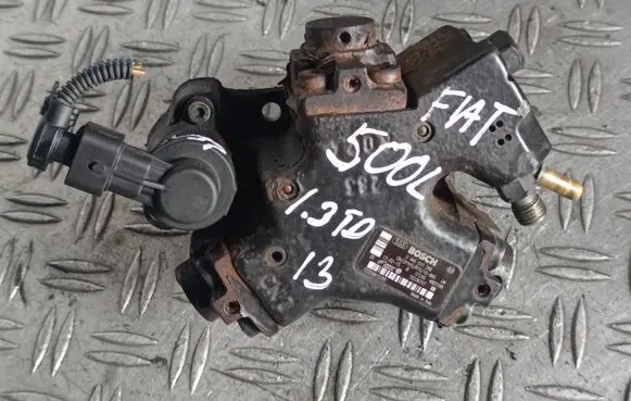 Fiat 500L Fuel injection high pressure pump 0445010266 02004915285 4820188