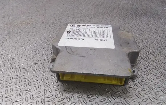 Volkswagen Touran I Airbag control unit/module 1T0909605C