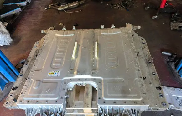 BMW 2 Active Tourer U06 Hybrid/electric vehicle battery tray 8856667