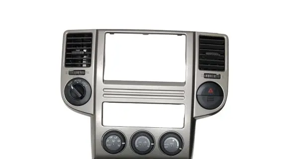 Nissan X-Trail T30 Dash center air vent grill 68260EQ100