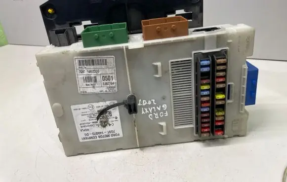 Ford Galaxy Fuse module 7G9T14A073DC