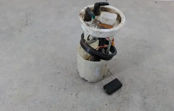 Volkswagen Fox In-tank fuel pump 5Z0919051G