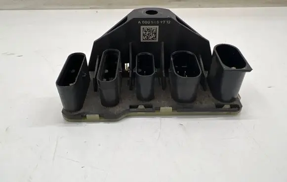 Mercedes-Benz E W213 Current control relay A0005459712