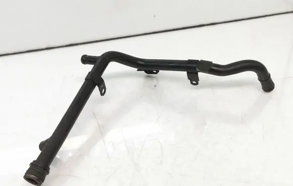 Volkswagen Golf V Engine coolant pipe/hose 038121065CS