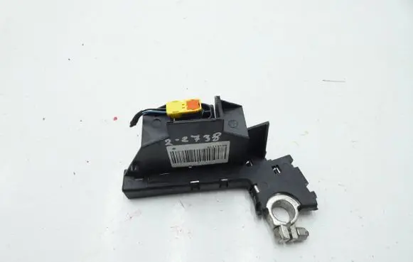 Audi A4 S4 B8 8K Battery relay fuse 4F0915519