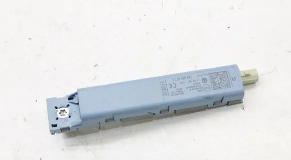 Cupra Born Aerial antenna amplifier 10A035577C