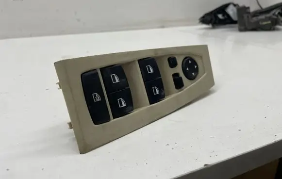 BMW 2 F45 Electric window control switch 9297349