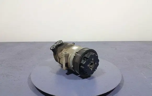 Opel Corsa D Air conditioning (A/C) compressor (pump) 55703721