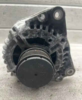 Volkswagen Sharan Generator/alternator 038903023L