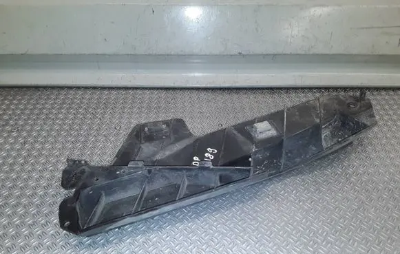 Volvo V70 Front bumper mounting bracket 30796388