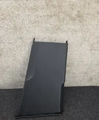 (B) pillar trim (bottom)