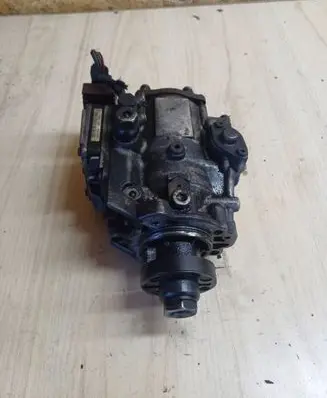 Opel Zafira A Fuel injection high pressure pump 0470504011