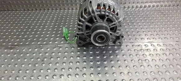 Volkswagen T-Roc Generator/alternator 03L903023J
