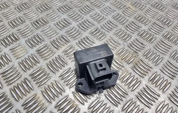 Ford S-MAX Fuel pump relay FU5A9D370 11554363A 15101121837