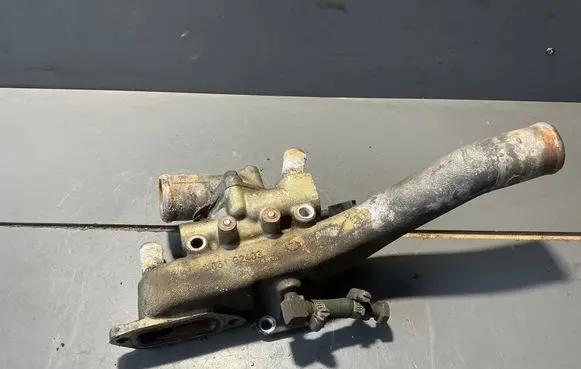 Nissan Terrano Thermostat 11061G2403