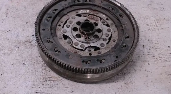 Volkswagen Transporter - Caravelle T6 Flywheel 03N105266H