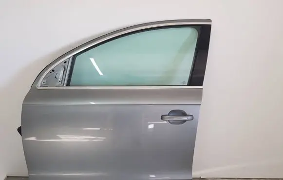Audi Q7 4L Front door 4L0831311