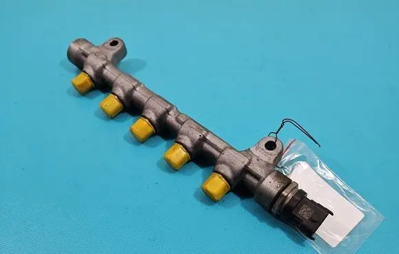 Hyundai i40 Fuel main line pipe 0445214181 IMPRK1421069