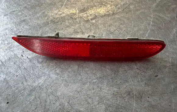 Nissan X-Trail T32 Rear tail light reflector