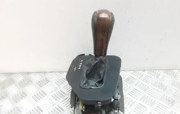 BMW 5 E39 Gear shifter/selector 1423784A