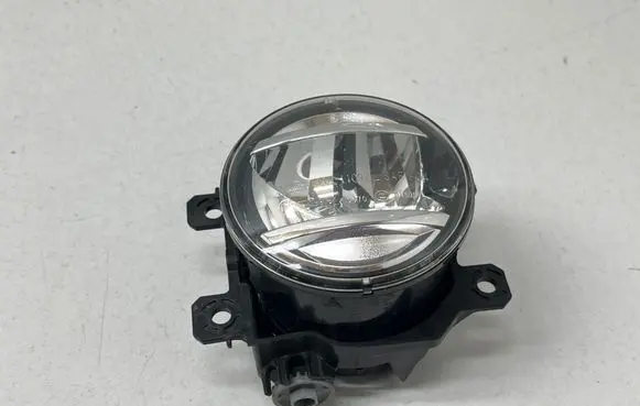 Subaru XV II Front fog light MDE1314326 35155 24V6W