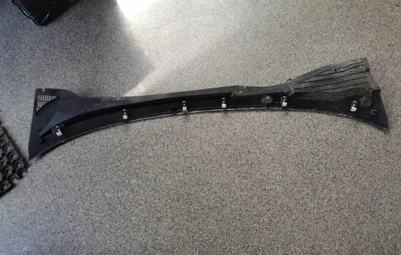 Fiat Grande Punto Wiper trim 51748686