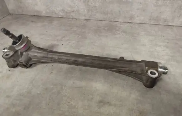 Toyota RAV 4 (XA40) Steering rack NSK00712
