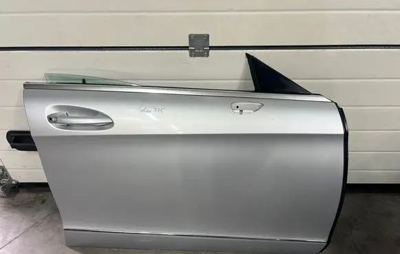 Mercedes-Benz CLS C218 X218 Front door