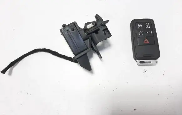 Volvo V60 Ignition lock 28227917 AH4N15607AE
