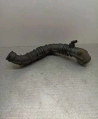 Mitsubishi Carisma Air intake hose/pipe MB957388
