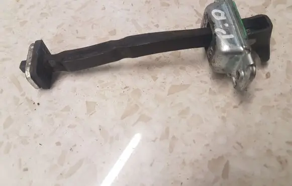 Hyundai Santa Fe Front door check strap stopper