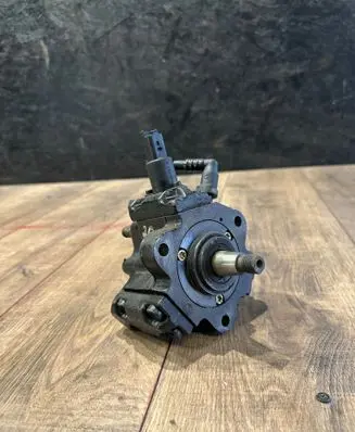 Peugeot 206 Fuel injection high pressure pump 0445010046